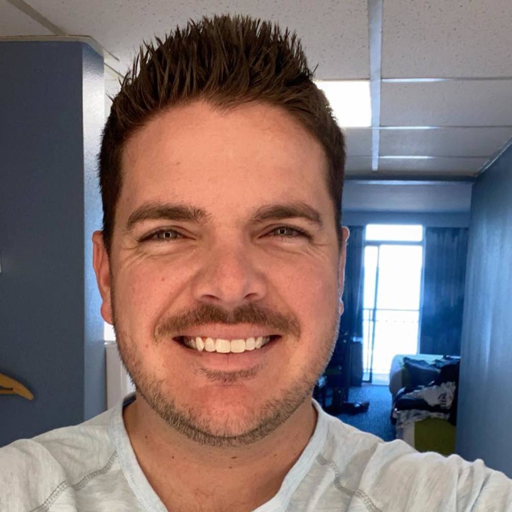 Meet your Posher, Eric